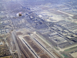 DTA Voyageur trike flown by Matt Liknaitzky over LAX