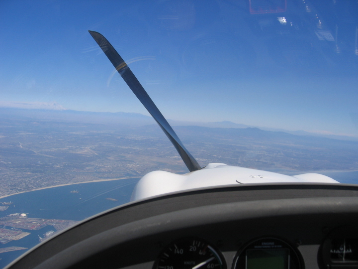 Prop feathered! Engine shutdown over LA