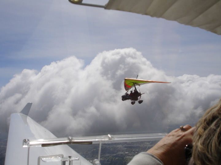 Trike and motorglider in formation